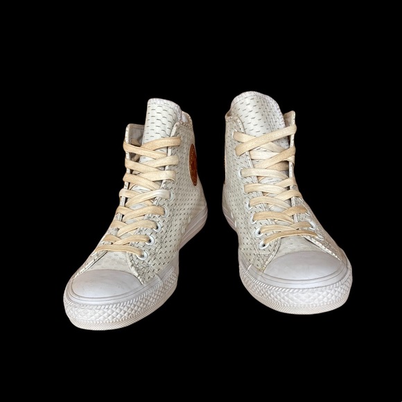 Converse Chuck Taylor All Star White Out Leather - Picture 4 of 13